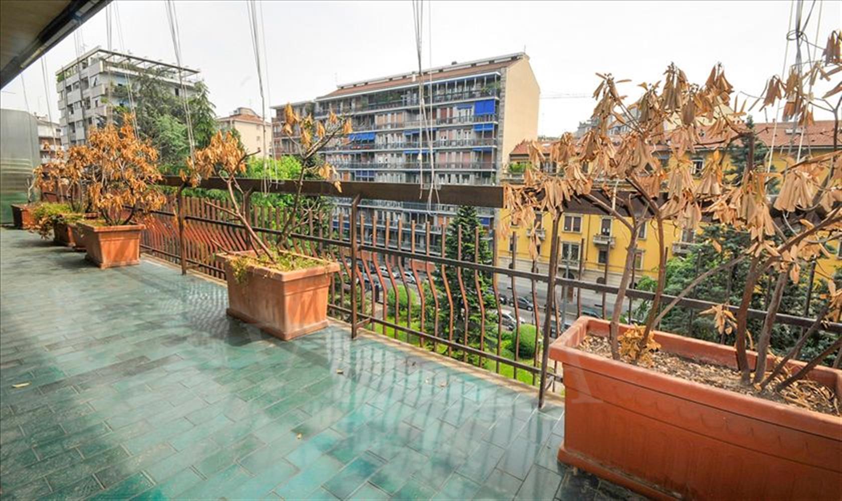 Vendita Milano Cinque locali