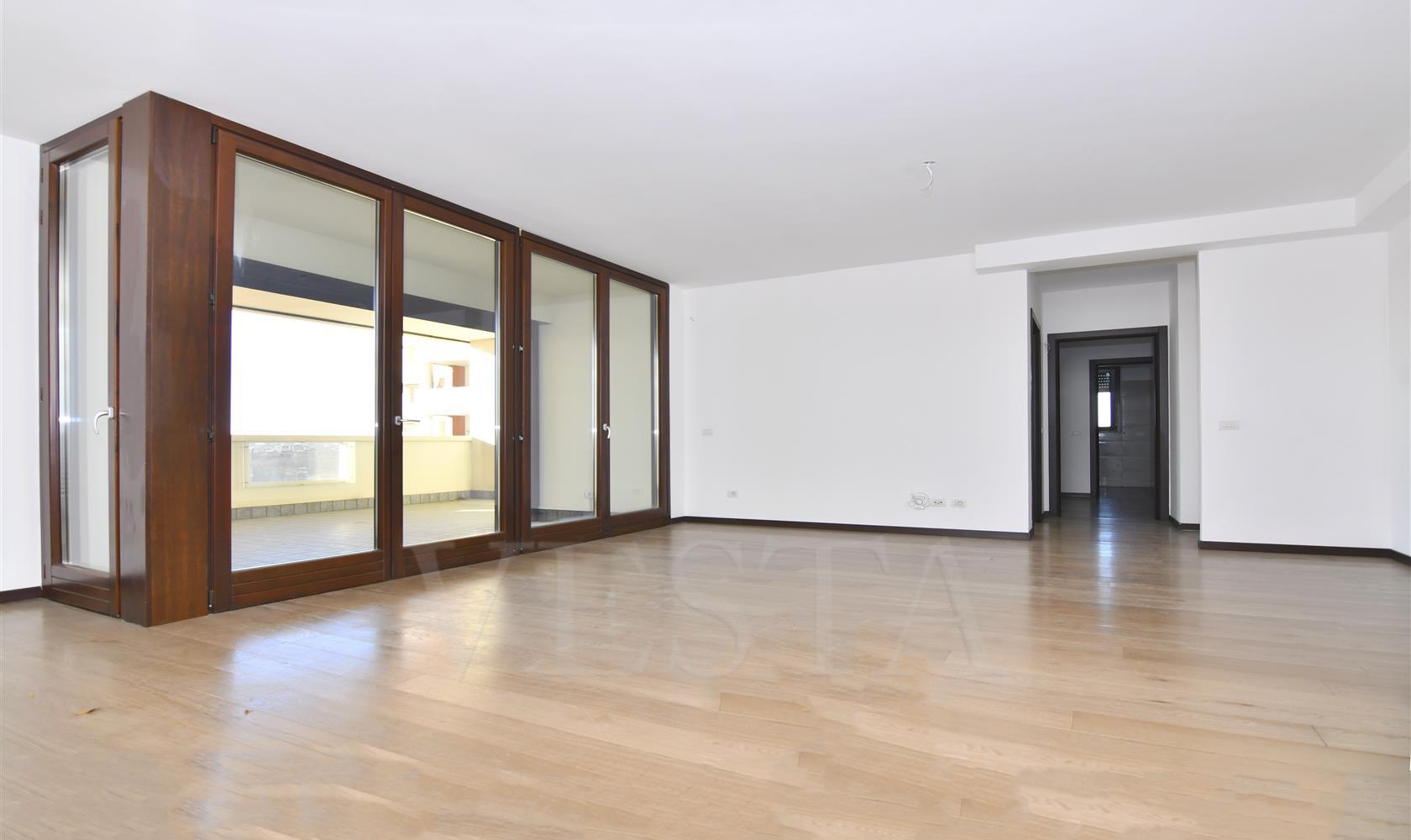 Vendita Milano Cinque locali