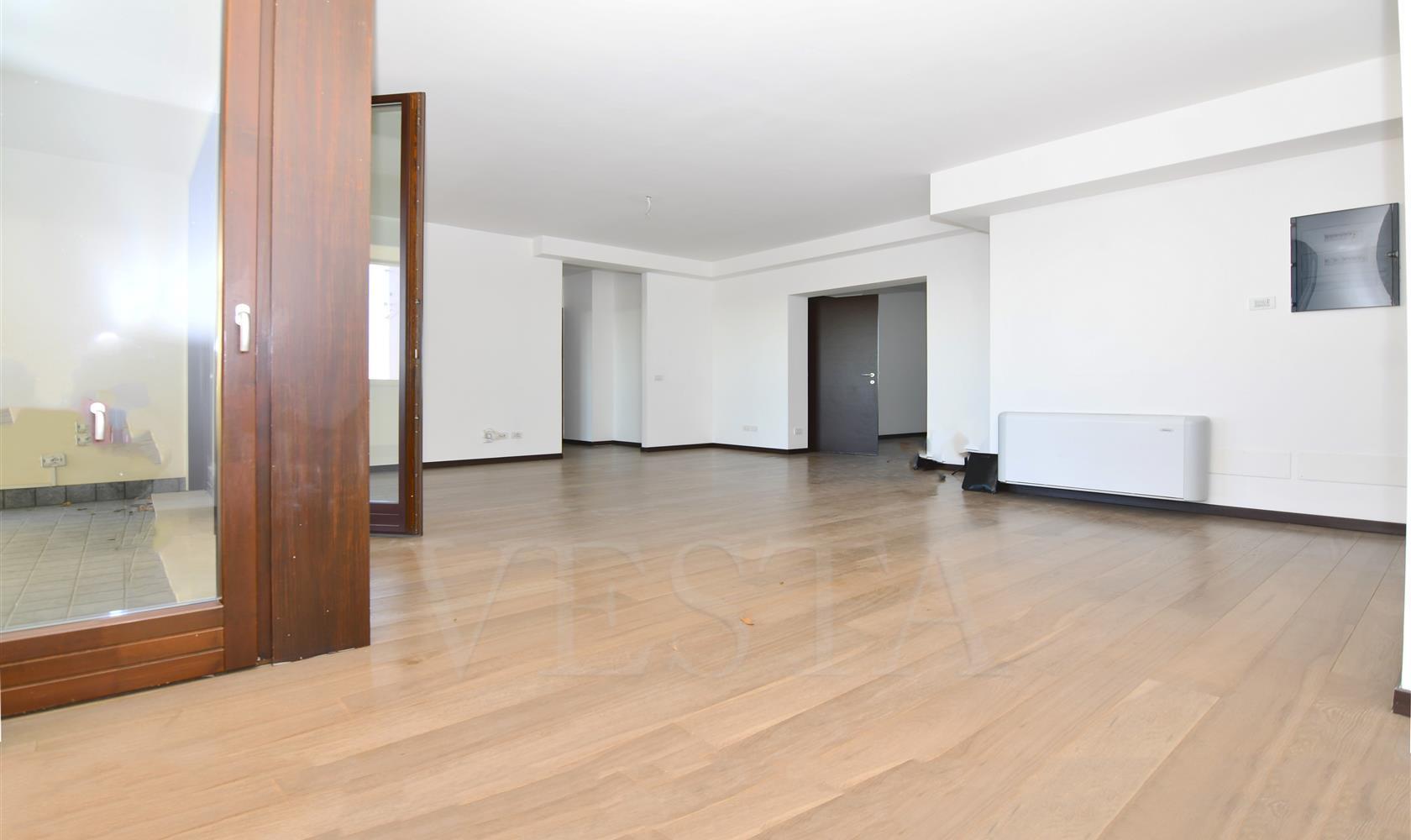 Vendita Milano Cinque locali